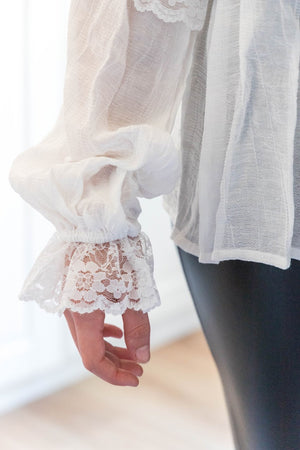 Blouse avec dentelle